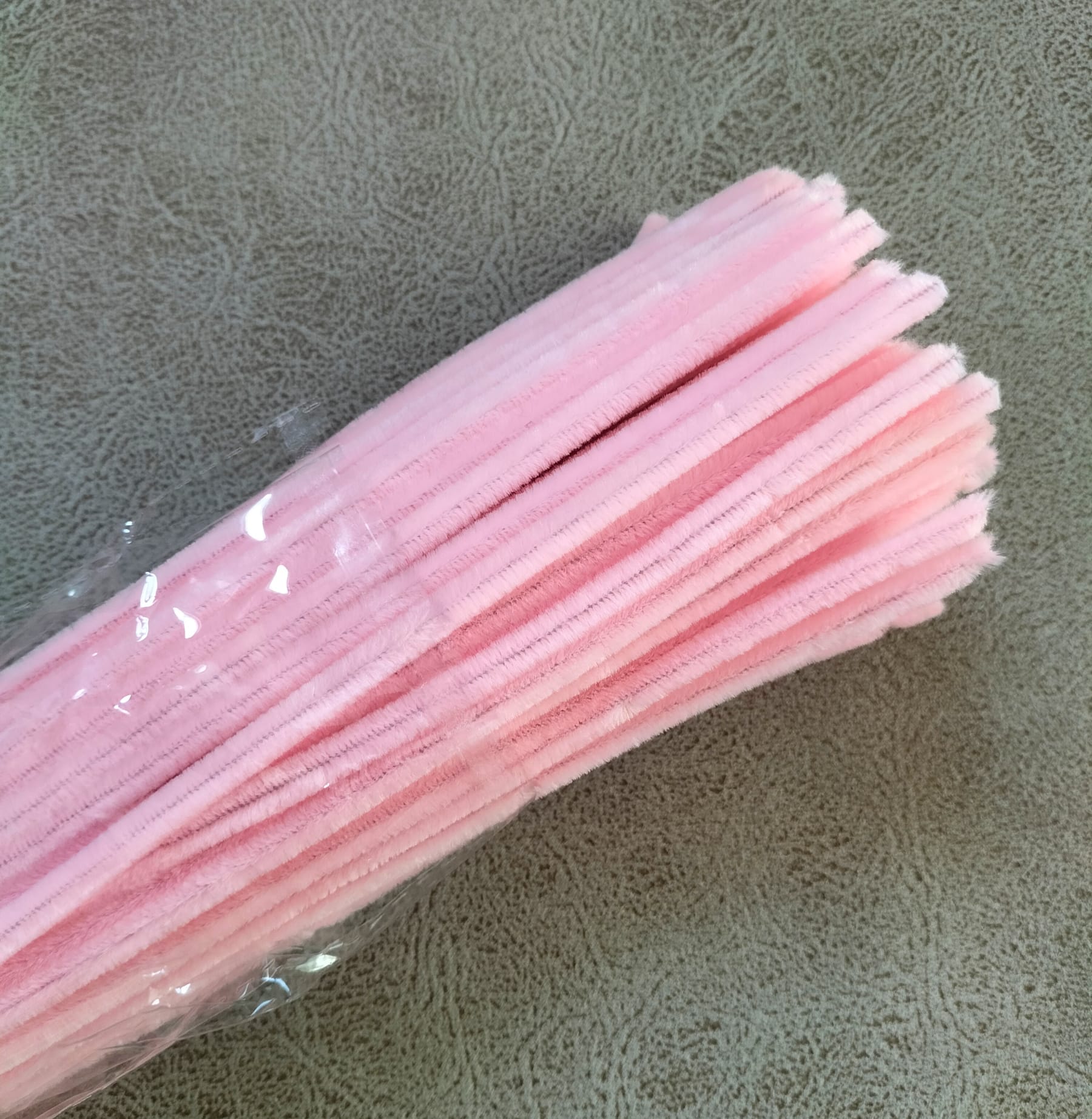 uçuk pembe